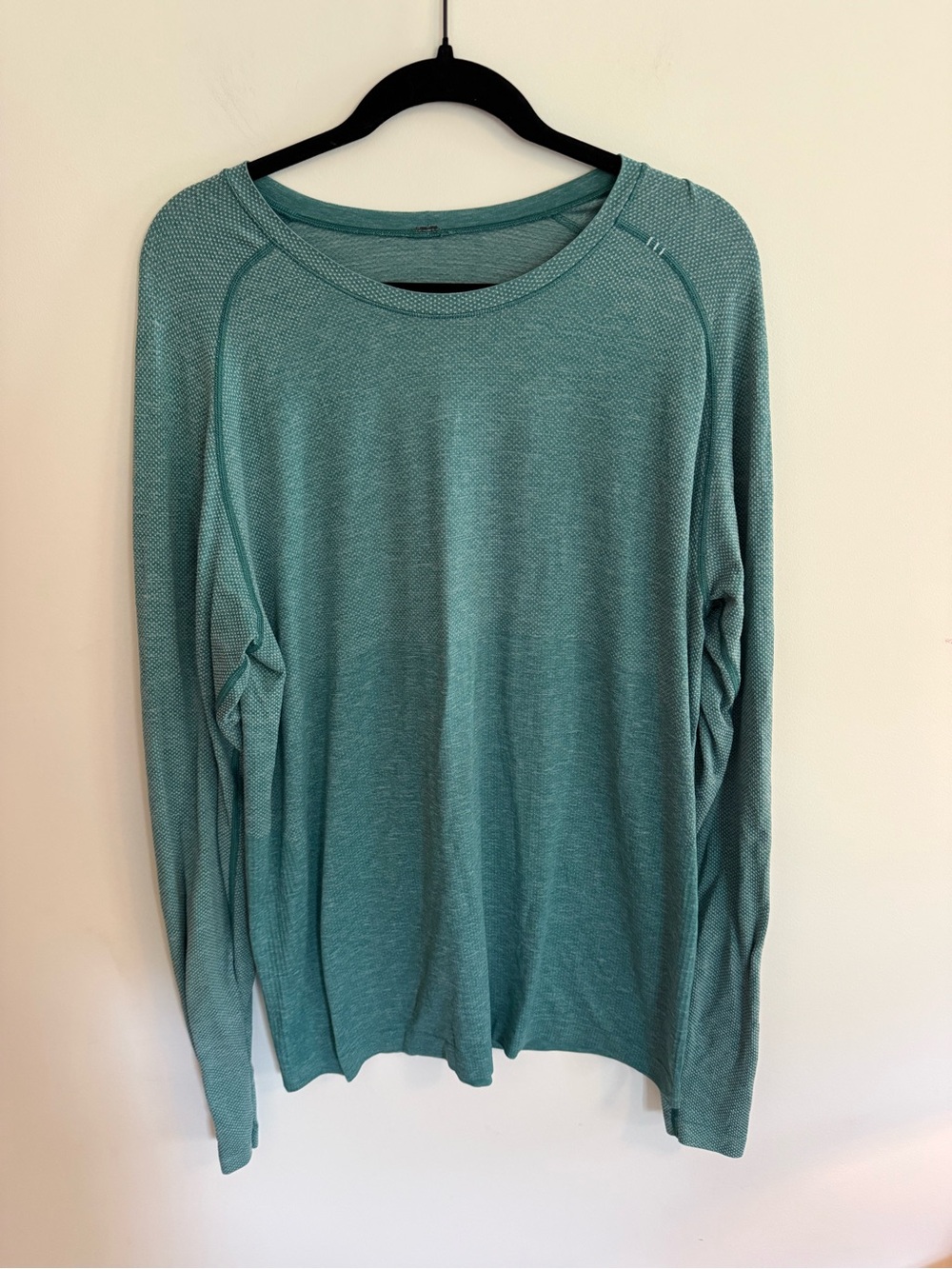 lululemon athletica Lightweight Crewneck Sweater in Teal Green